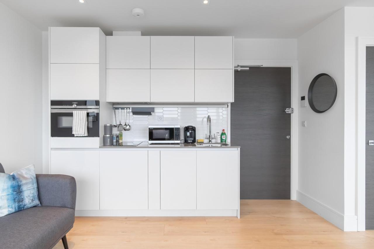 Livestay-Modern Apartments Next To Wembley Stadium ロンドン エクステリア 写真